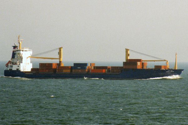 Photograph of the vessel  Lanka Amila pictured approaching Felixstowe on 20th August 1995