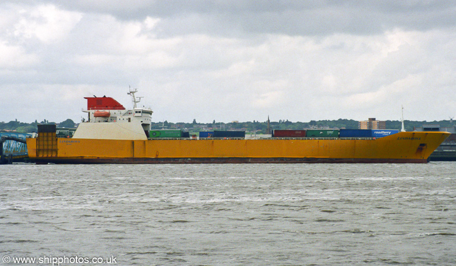 Photograph of the vessel  Lindarosa pictured at Birkenhead on 19th June 2004
