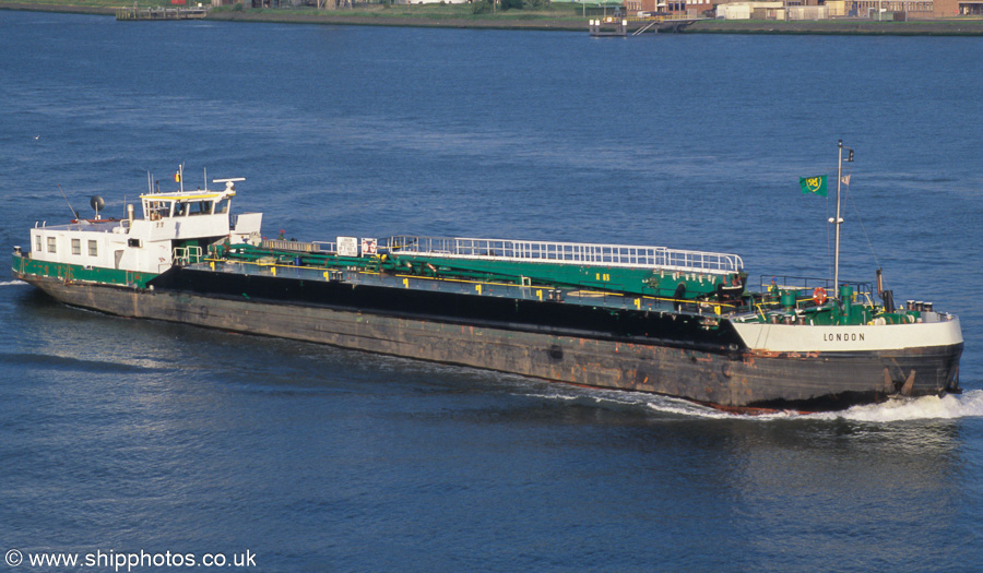 Photograph of the vessel  London pictured on the Nieuwe Maas at Vlaardingen on 16th June 2002