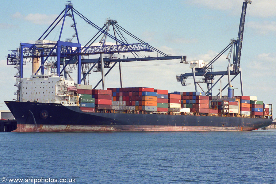 Photograph of the vessel  Lykes Explorer pictured at Thamesport on 31st August 2002