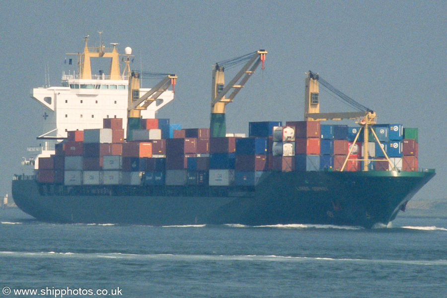 Photograph of the vessel  Lykes Osprey pictured on the Nieuwe Waterweg on 18th June 2002