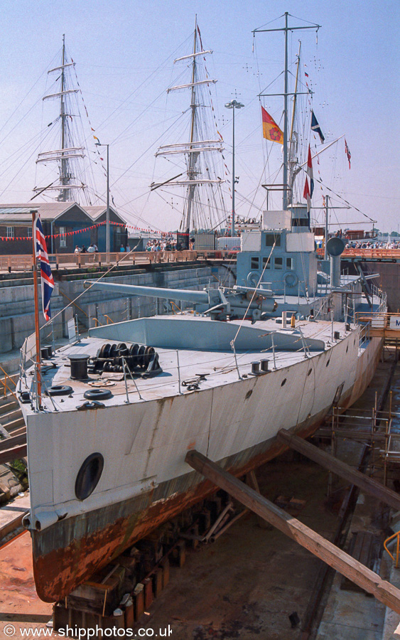 Photograph of the vessel  M33 pictured at the International Festival of the Sea, Portsmouth Naval Base on 24th August 2001
