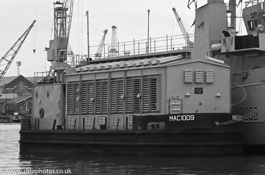 Photograph of the vessel  MAC 1009 pictured in Portsmouth Naval Base on 25th March 1989