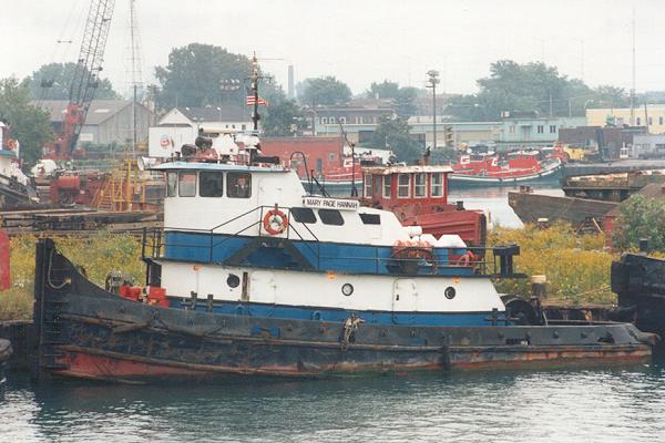 Photograph of the vessel  Mary Page Hannah pictured in Chicago on 24th September 1994