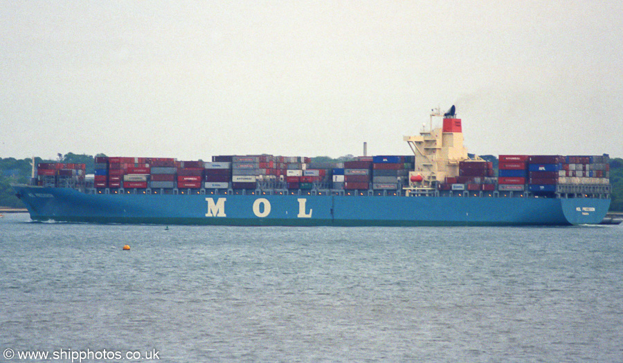 MOL Precision pictured departing Southampton on 3rd May 2003