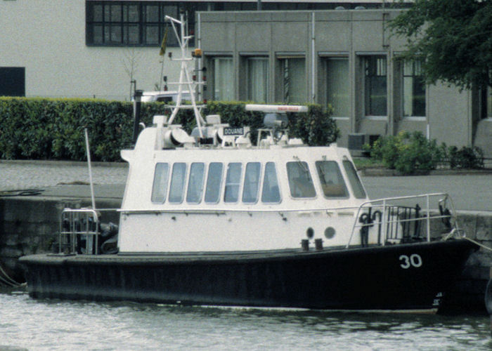 Photograph of the vessel  Motorredeboot 30 pictured in Antwerp on 19th April 1997