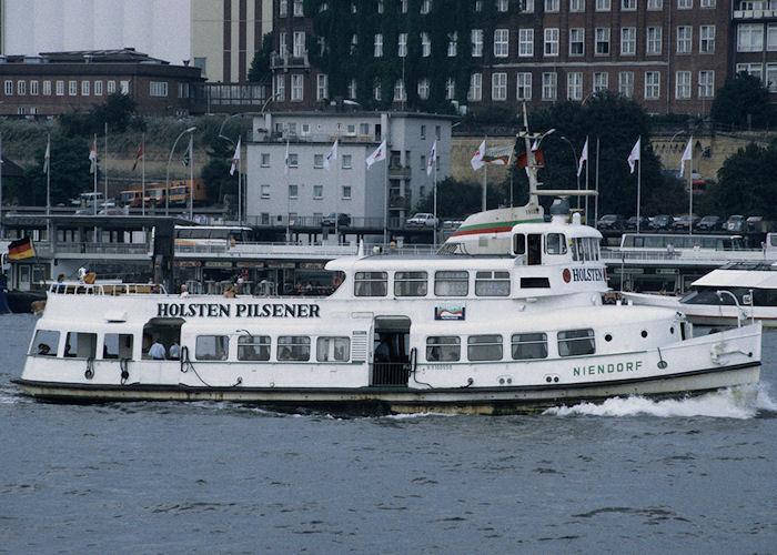 Photograph of the vessel  Niendorf pictured at Hamburg on 23rd August 1995