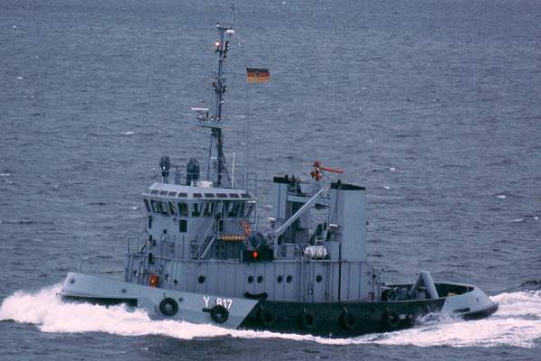 Photograph of the vessel FGS Nordstrand pictured approaching Kiel on 29th May 2001