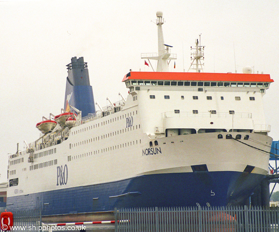 Photograph of the vessel  Norsun pictured in King George Dock, Hull on 11th August 2002