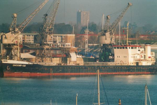 Photograph of the vessel  Omskiy-132 pictured in Southampton on 18th January 2000