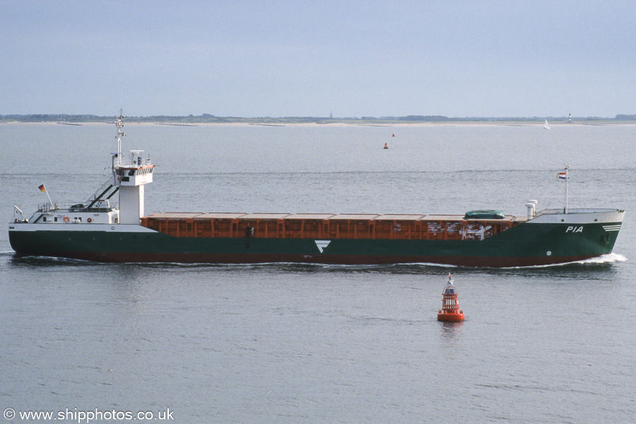 Photograph of the vessel  Pia pictured on the Westerschelde passing Vlissingen on 19th June 2002