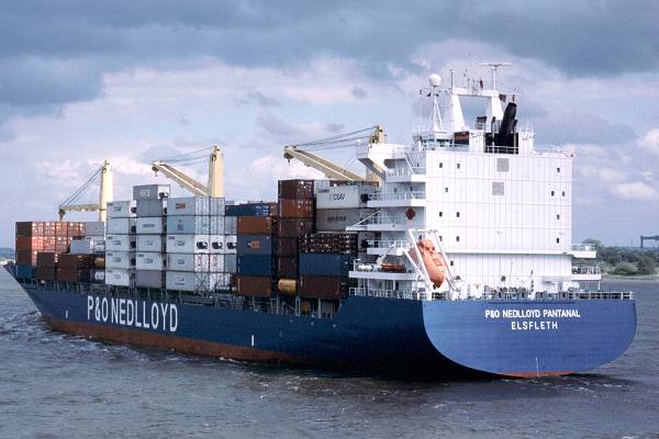 Photograph of the vessel  P&O Nedlloyd Pantanal pictured on the River Elbe on 29th May 2001