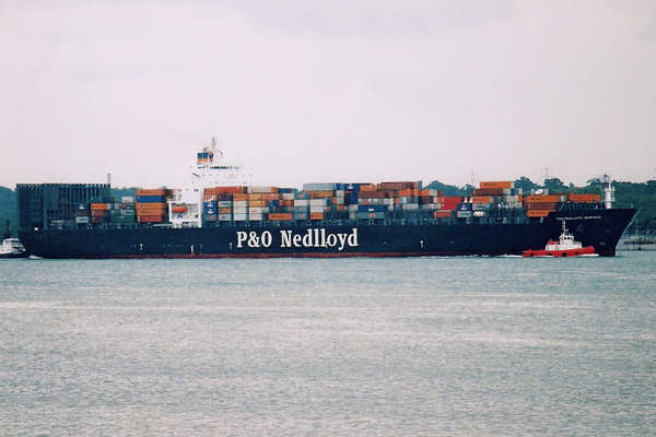 Photograph of the vessel  P&O Nedlloyd Vespucci pictured arriving in Southampton on 18th July 2001