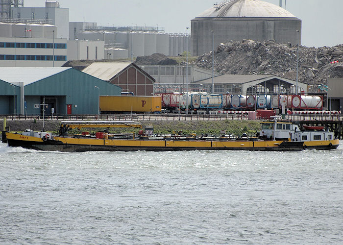 Photograph of the vessel  Port 2 pictured arriving in the 1e Petroleumhaven, Rotterdam on 19th June 2010
