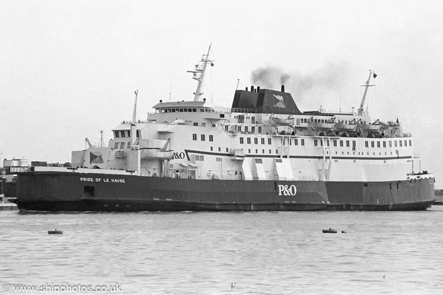 Photograph of the vessel  Pride of Le Havre pictured arriving in Portsmouth Harbour on 13th January 1990