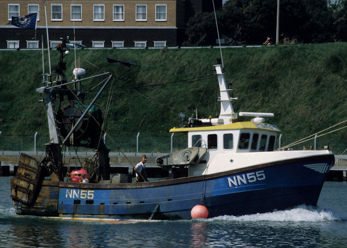 Photograph of the vessel fv Q.E.D. pictured at Shoreham on 10th May 1998