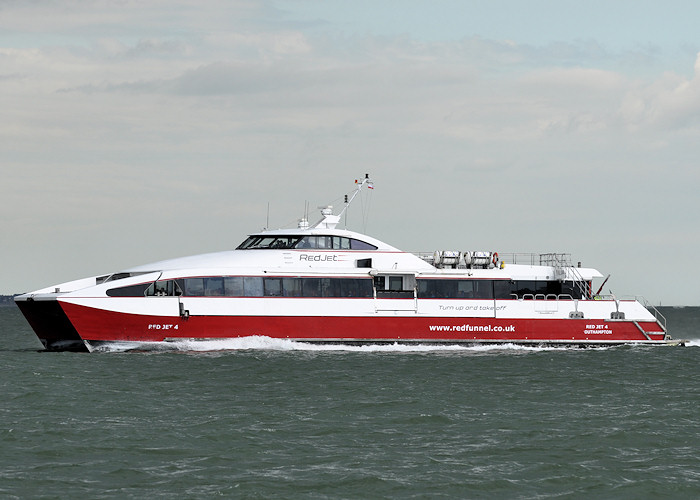  Red Jet 4 pictured approaching Southampton on 20th July 2012