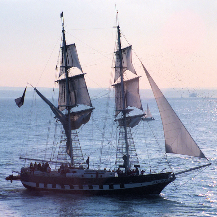 Photograph of the vessel sts Royalist pictured entering Portsmouth Harbour on 30th October 1988