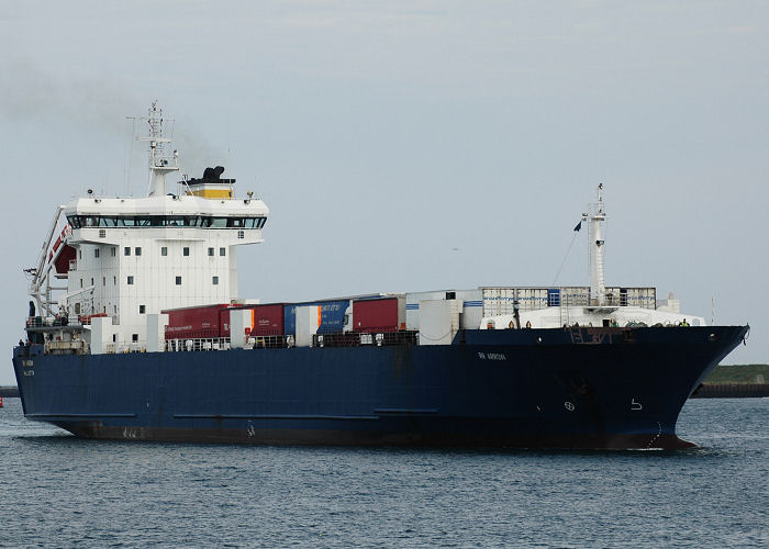 Photograph of the vessel  RR Arrow pictured arriving in Dublin on 15th June 2006