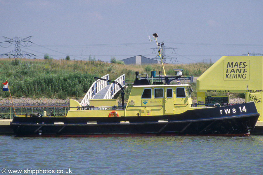 Photograph of the vessel  RWS 14 pictured on the Nieuwe Waterweg on 17th June 2002