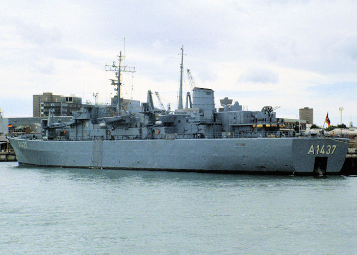 Photograph of the vessel FGS Sachsenwald pictured in Portsmouth Naval Base on 24th June 1990