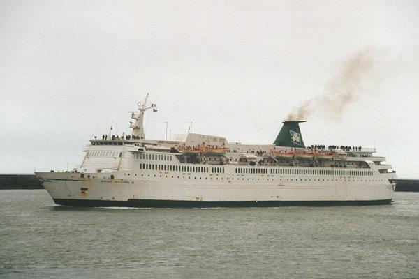 Photograph of the vessel  Saint Killian II pictured arriving in Le Havre on 7th March 1994