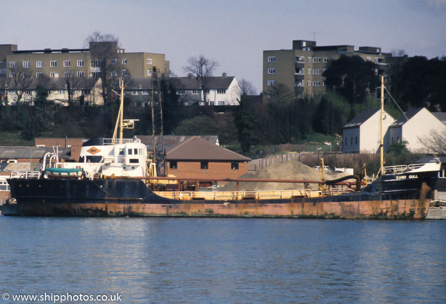 Photograph of the vessel  Sand Gull pictured at Southampton on 16th April 1989