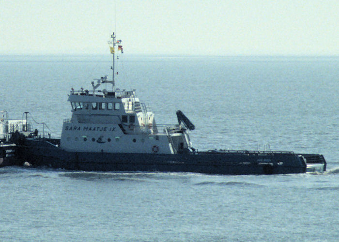 Photograph of the vessel  Sara Maatje IX pictured on the River Elbe on 5th June 1997