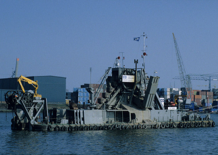  Saturnus pictured in Waalhaven, Rotterdam on 14th April 1996