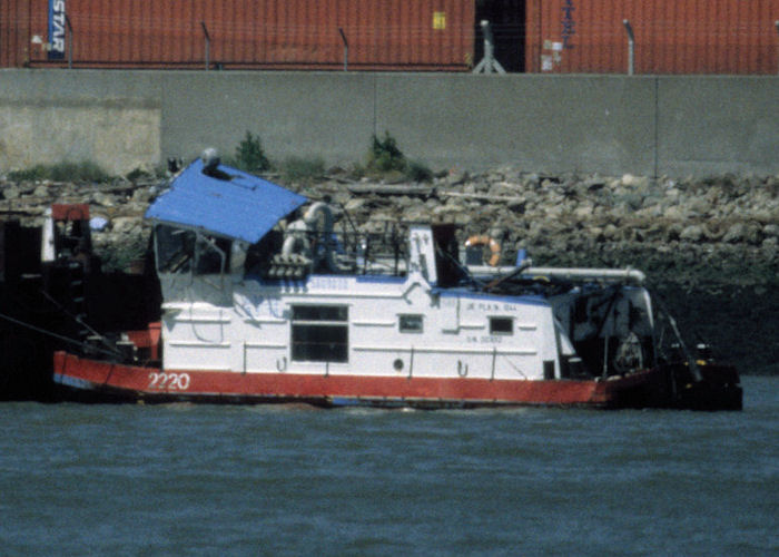 Photograph of the vessel  SCH 2220 pictured at Thamesport on 16th May 1998