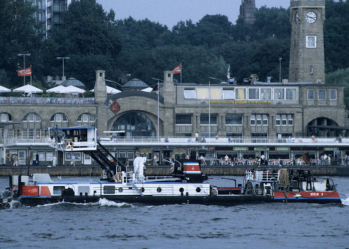 Photograph of the vessel  SCH 2637 pictured in Hamburg on 23rd August 1995