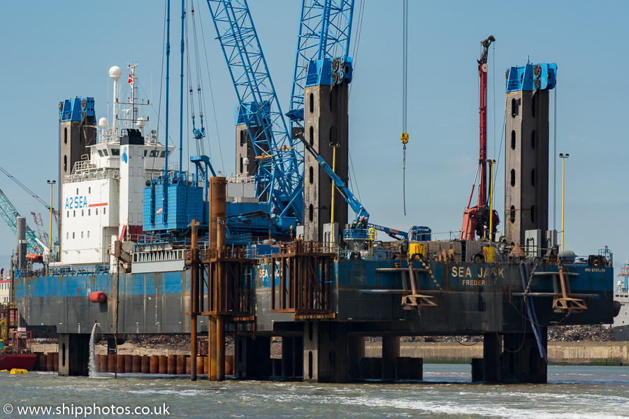  Sea Jack pictured at the Liverpool2 Terminal development, Liverpool on 20th June 2015