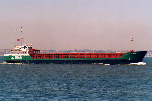Photograph of the vessel  Sea Riss pictured on the River Thames on 12th May 2001