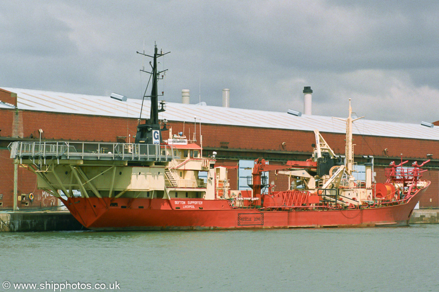 Photograph of the vessel  Sefton Supporter pictured in Liverpool on 19th June 2004