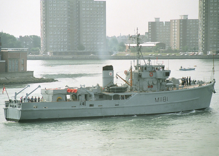 Photograph of the vessel HMS Sheraton pictured entering Portsmouth Harbour on 12th June 1988