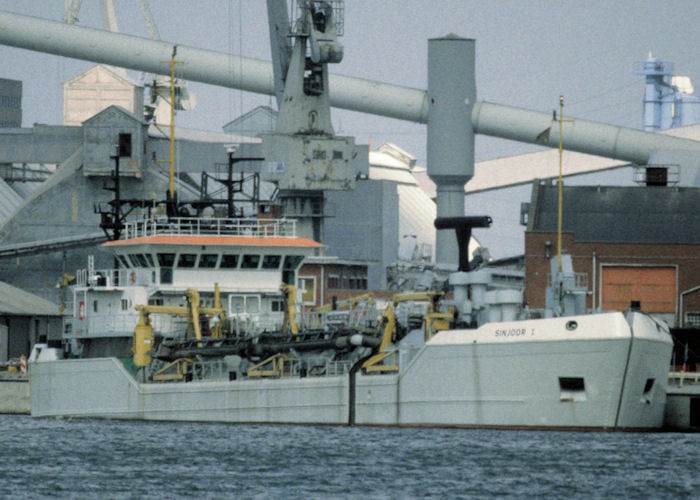  Sinjoor 1 pictured in Antwerp on 19th April 1997