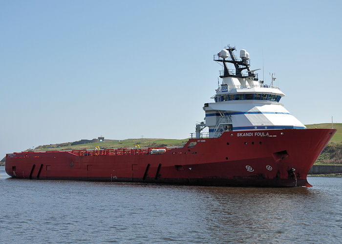Photograph of the vessel  Skandi Foula pictured arriving at Aberdeen on 7th May 2013