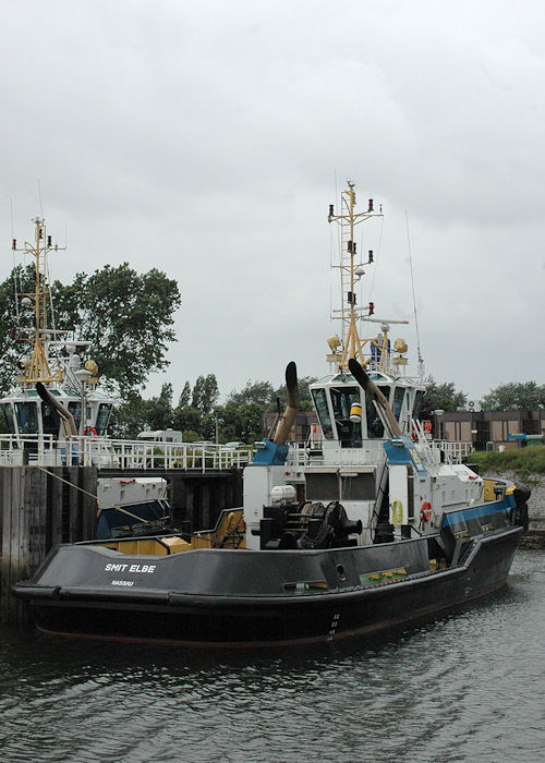 Photograph of the vessel  Smit Elbe pictured at Scheurhaven, Europoort on 20th June 2010