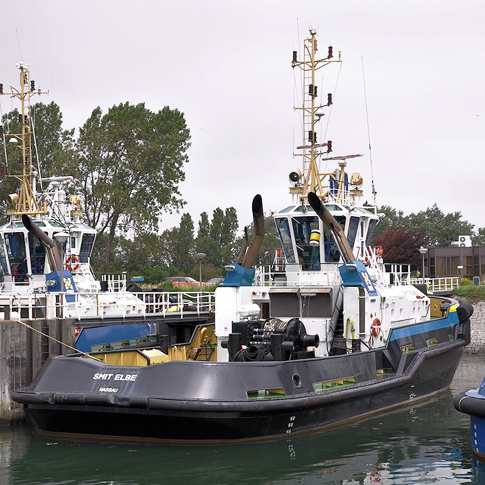 Photograph of the vessel  Smit Elbe pictured at Scheurhaven, Europoort on 26th June 2011