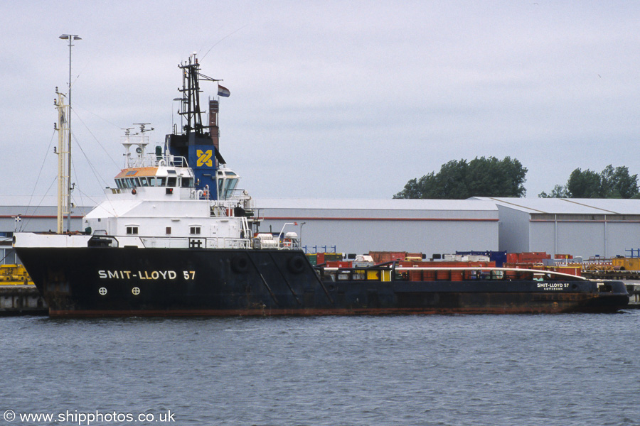 Photograph of the vessel  Smit-Lloyd 57 pictured on the Noordzeekanaal at Velsen-Noord on 16th June 2002