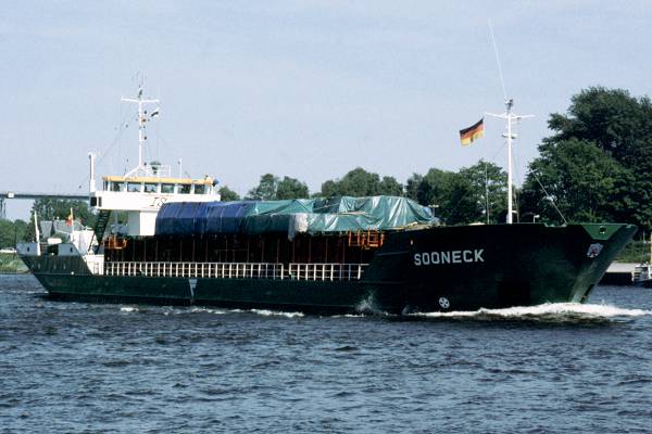 Photograph of the vessel  Sooneck pictured passing through Rendsburg on 7th June 1997