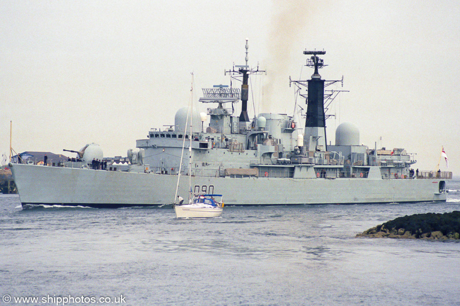Southampton pictured entering Portsmouth Harbour on 4th May 2003