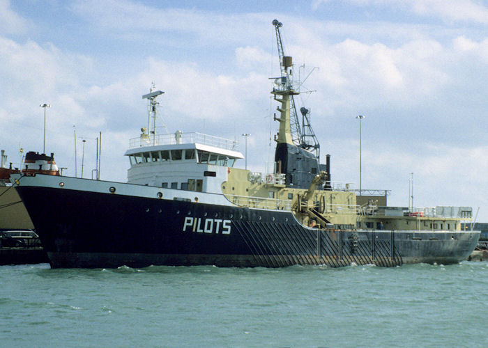 Photograph of the vessel pv Spica pictured at Southampton on 17th October 1997