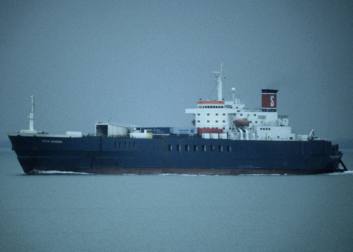 Photograph of the vessel  Stena Searider pictured approaching Harwich on 26th May 1998