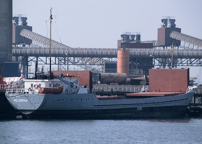  Sturdy pictured in Elbehaven, Europoort on 27th September 1992