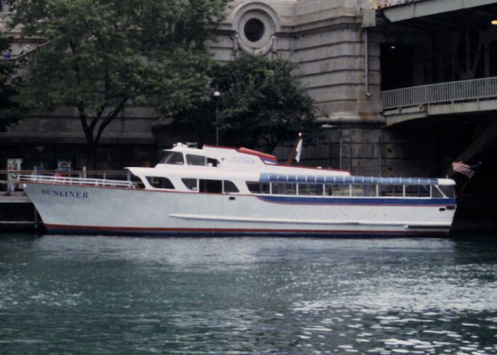 Photograph of the vessel  Sunliner pictured in Chicago on 23rd September 1994