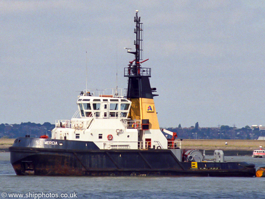 Photograph of the vessel  Sun Mercia pictured at Coryton on 31st August 2002
