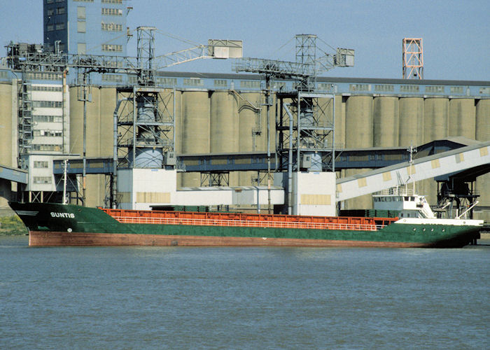 Photograph of the vessel  Suntis pictured at Tilbury Grain Terminal on 16th May 1998