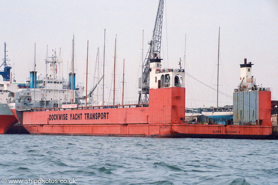 Photograph of the vessel  Super Servant 3 pictured departing Southampton on 29th August 2001