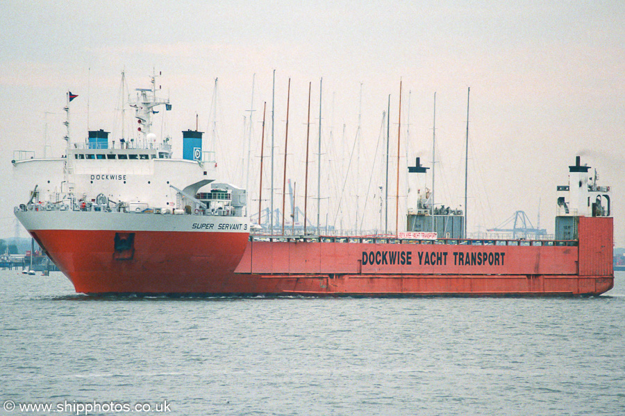 Photograph of the vessel  Super Servant 3 pictured departing Southampton on 29th August 2001